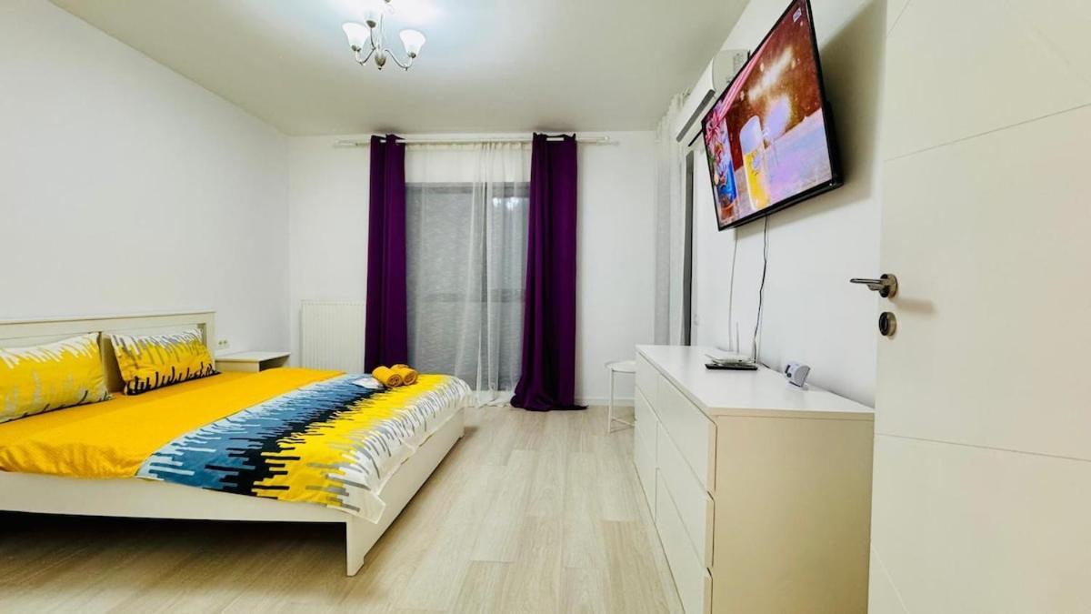Cosy Near Mall Plaza Apartament