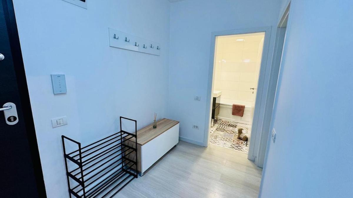 Cosy Near Mall Plaza * Bucarest